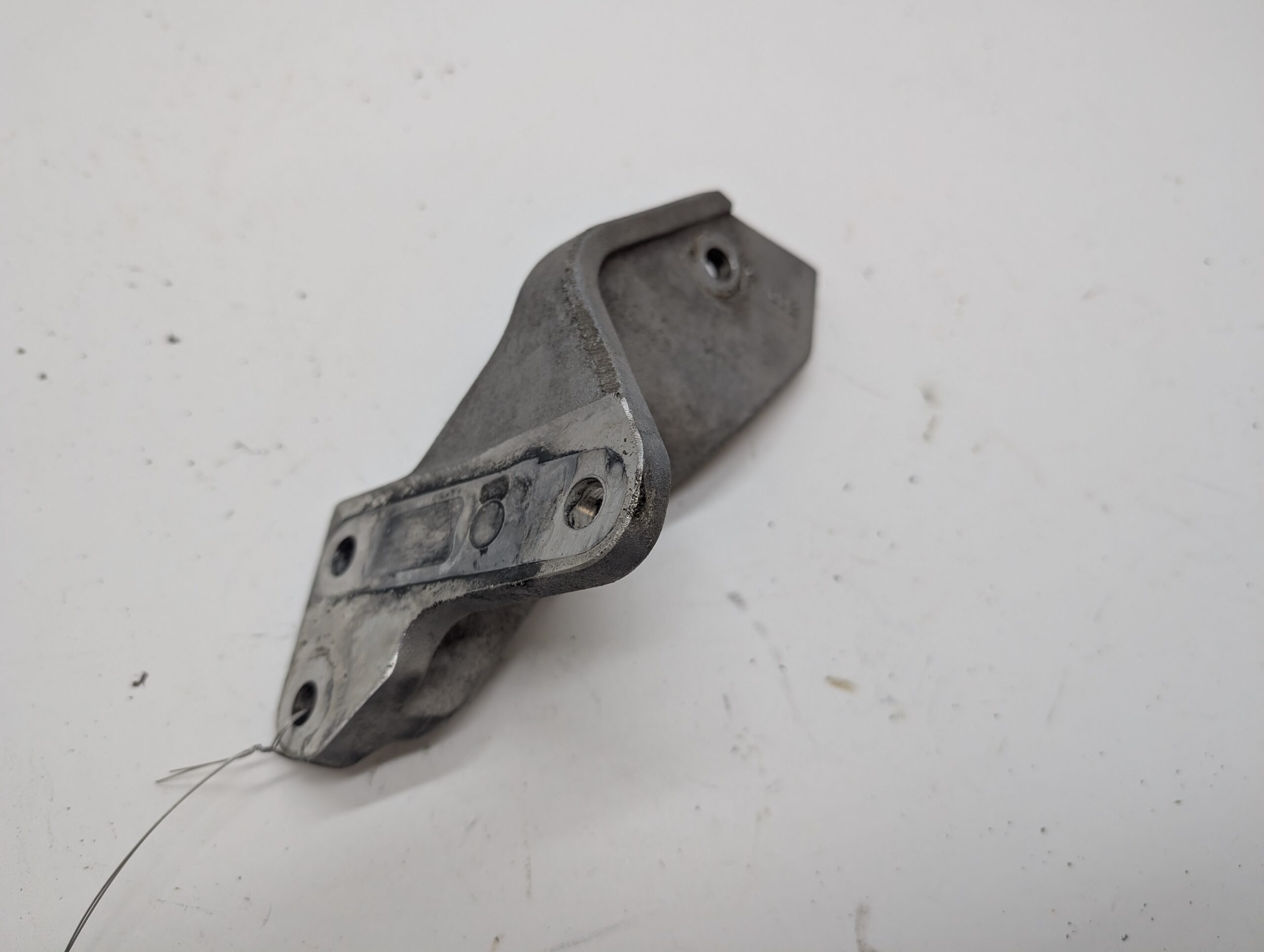 1999 Arctic Cat RH Rear MOTOR MOUNT - Image 5