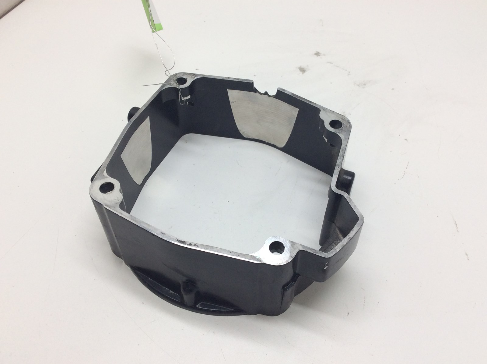 1999 AC ZR 700 L/C BELL HOUSING - Image 2