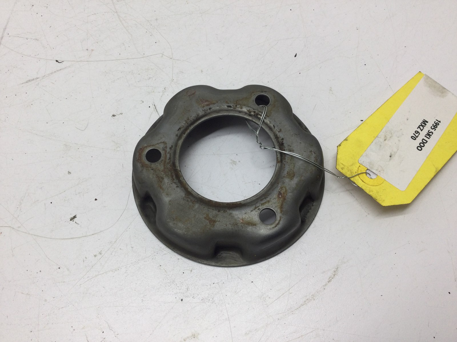 1996 Ski-Doo MXZ 583 L/C Starter Cup - Image 3