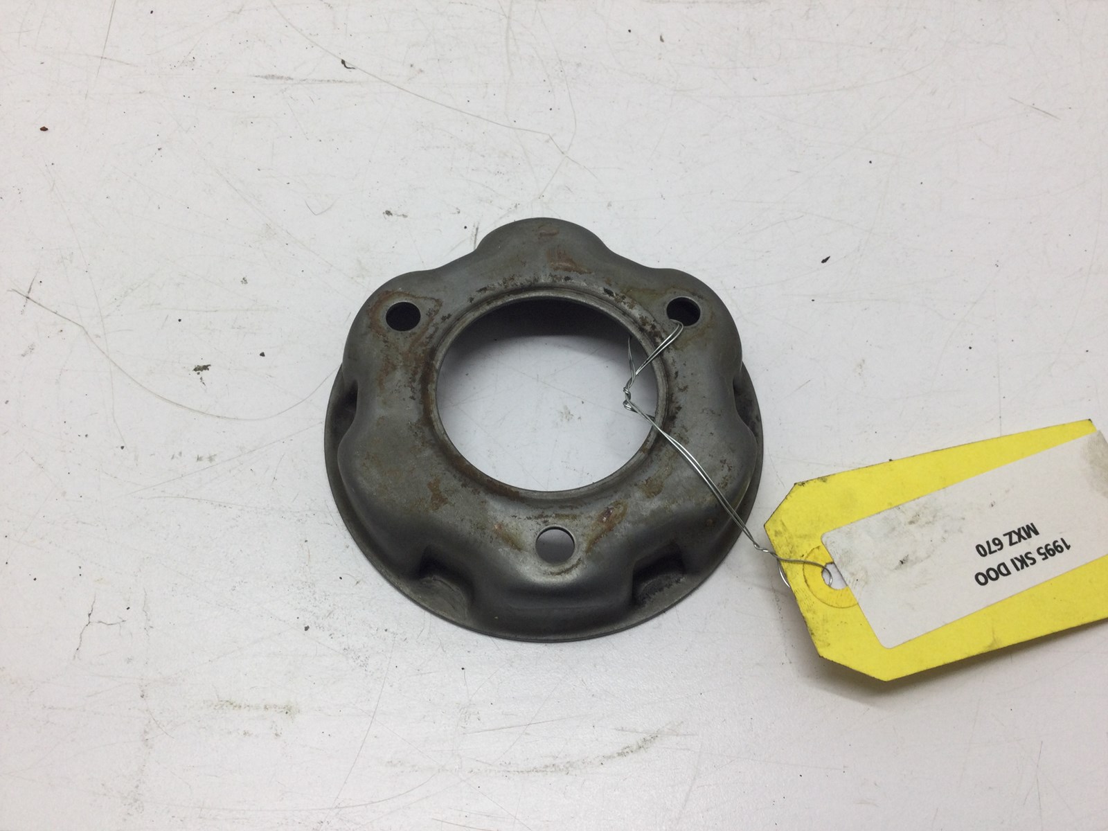1996 Ski-Doo MXZ 583 L/C Starter Cup - Image 4
