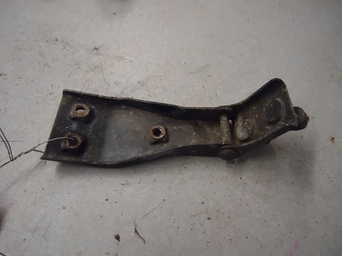 1989 Yamaha EXCITER DLX 570 L/C Hood Hinge