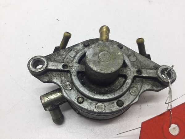 1989 Yamaha Fuel Pump - Image 4
