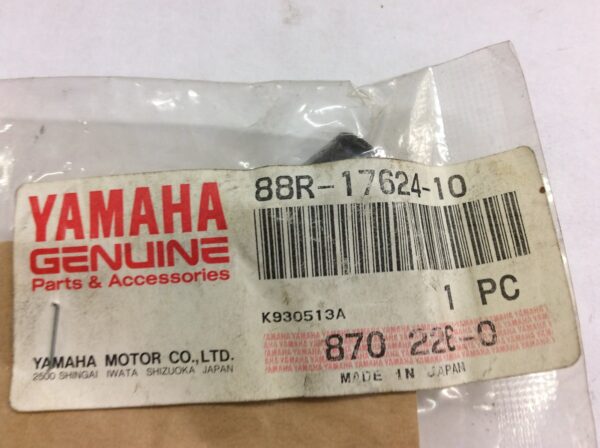 1999 Yamaha Clutch Motor Roller superseded by 8BH-17624-20-00 - Image 2