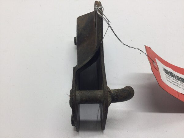 1987 Yamaha Right Suspension Bracket - Image 4