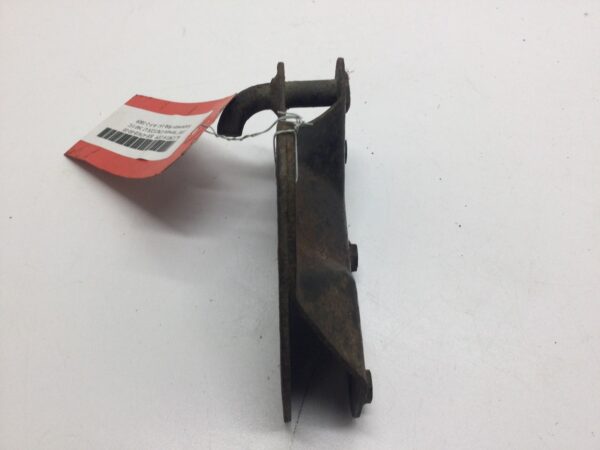 1987 Yamaha Right Suspension Bracket - Image 5