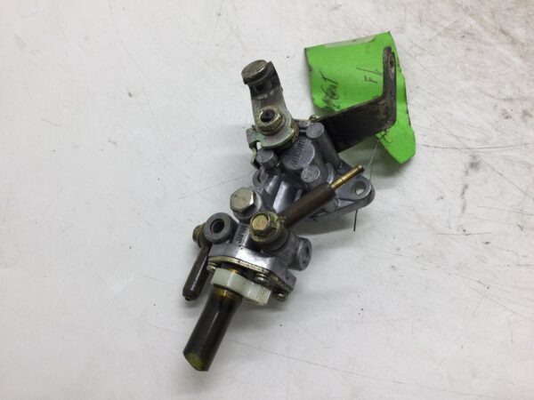 1990 AC JAG 440 F/C OIL PUMP - Image 2