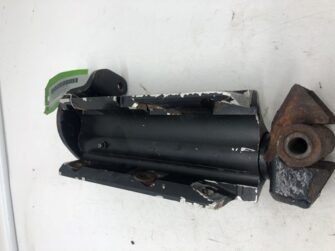 1999 AC PANTERA 800 L/C Ski Spindle