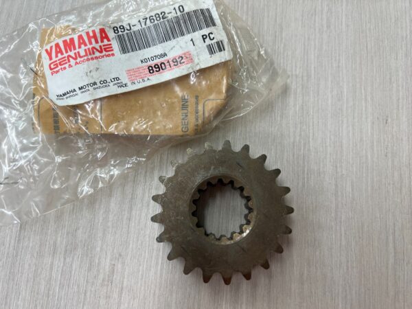 1994 Yamaha Sprocket, Chain Drive (21T) - Image 3