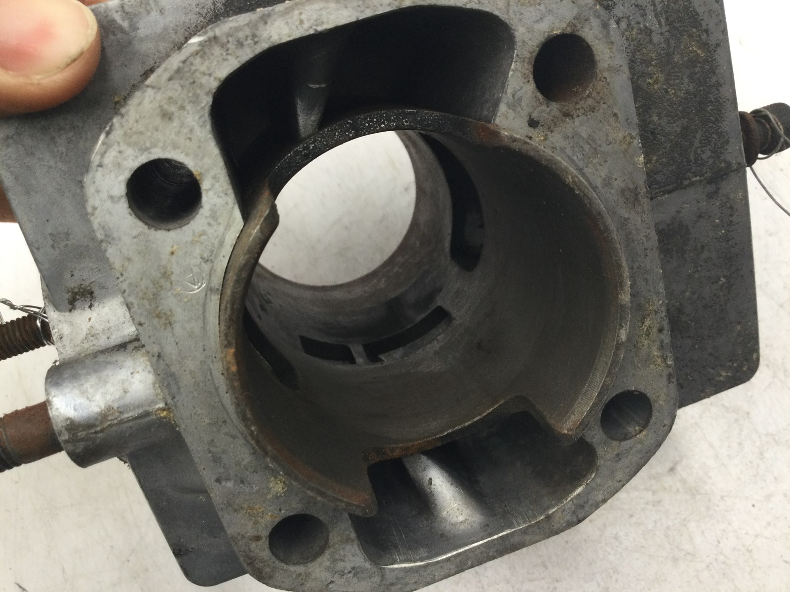 1973 Ski-Doo CYLINDER - Image 4