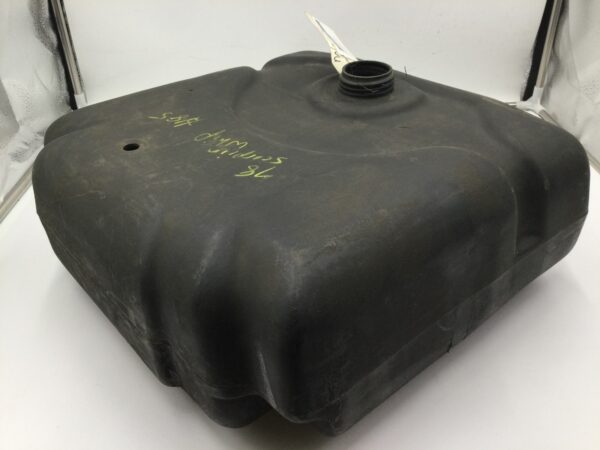 1975-1978 Scorpion WHIP Gas Tank - Image 3