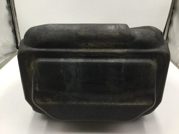 1973-1976 Suzuki 536 F/C Gas Tank - Image 5