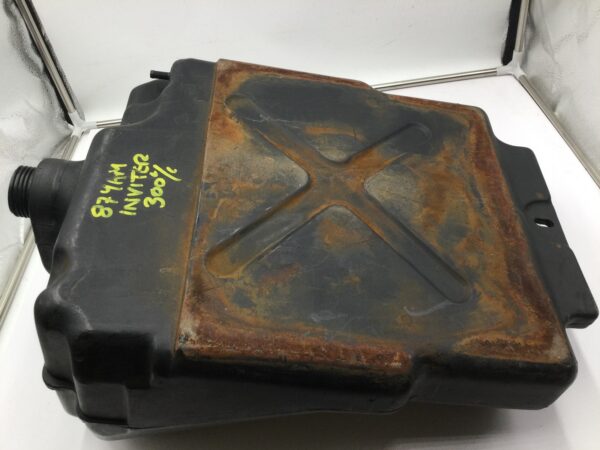 1990 1997 Yamaha INVITER 300 L/C Gas Tank - Image 4