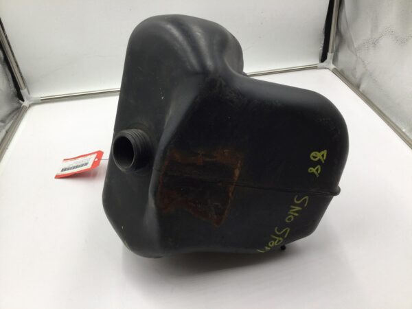 1990 Yamaha SB 125P SNO SCOOT Gas Tank - Image 4