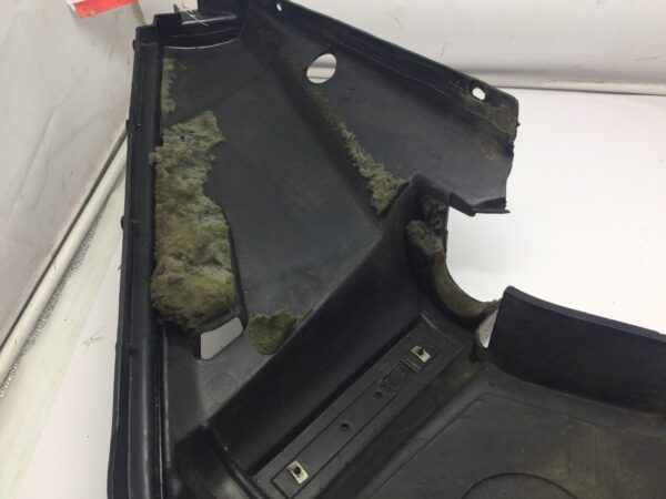 1984 Yamaha LEFT FRONT SIDE PANEL - Image 4