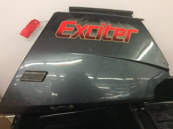 1989 Yamaha RIGHT REAR SIDE PANEL