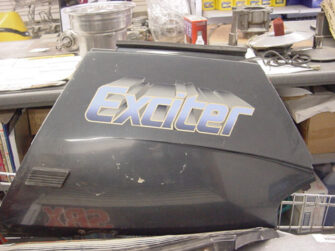 1989 Yamaha RIGHT REAR SIDE PANEL