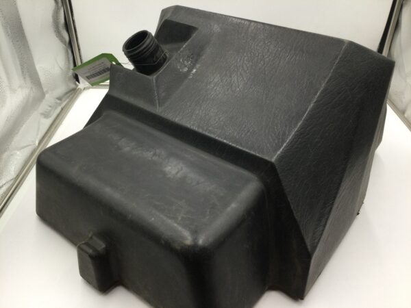 1977 AC PANTHER 5000 Gas Tank - Image 3