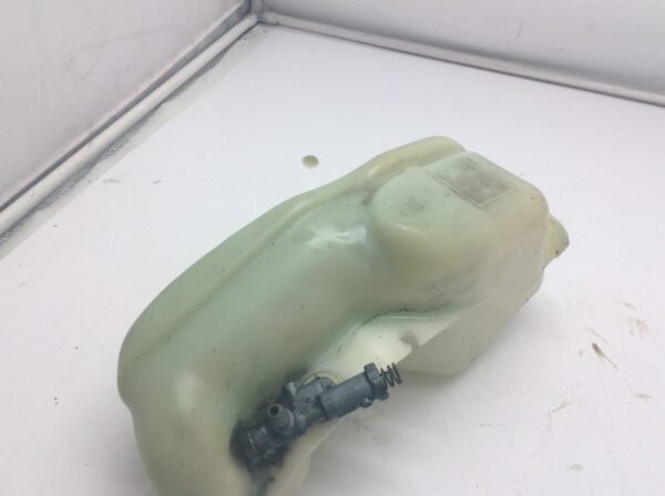 1994 Yamaha Oil Tank - Image 3