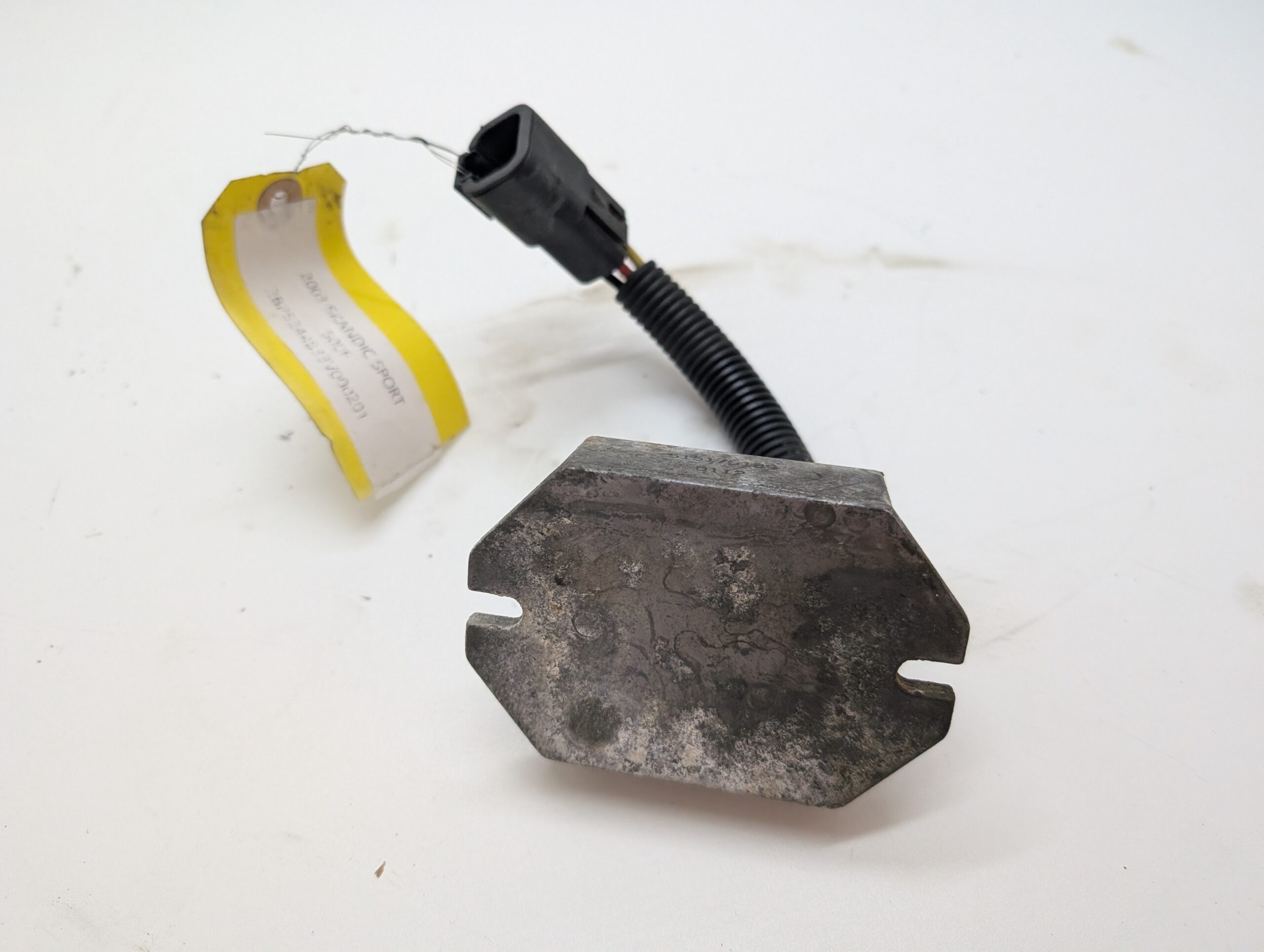 2004 Ski-Doo Used Voltage Regulator - Image 3