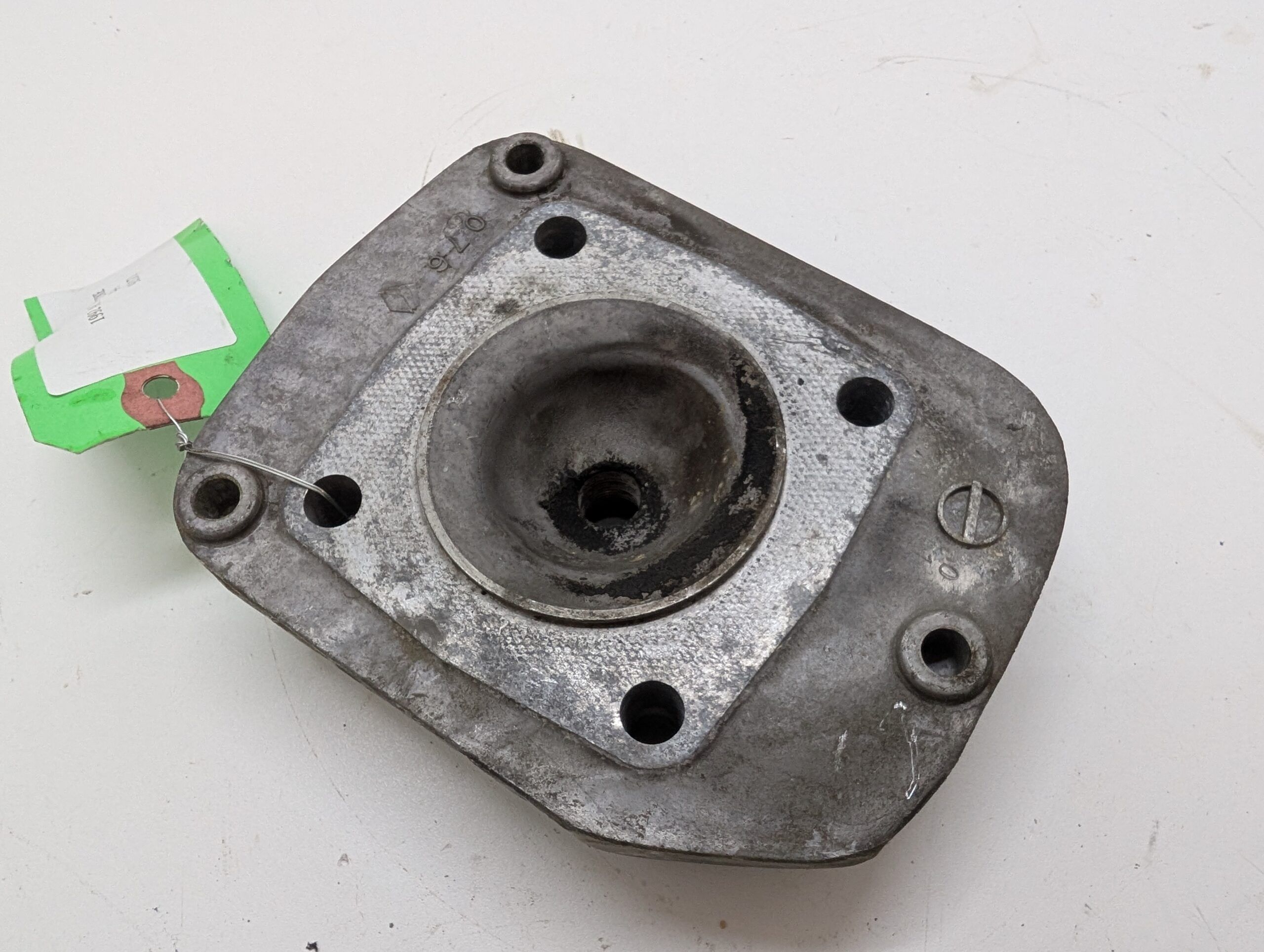 Cylinder Head - Image 6