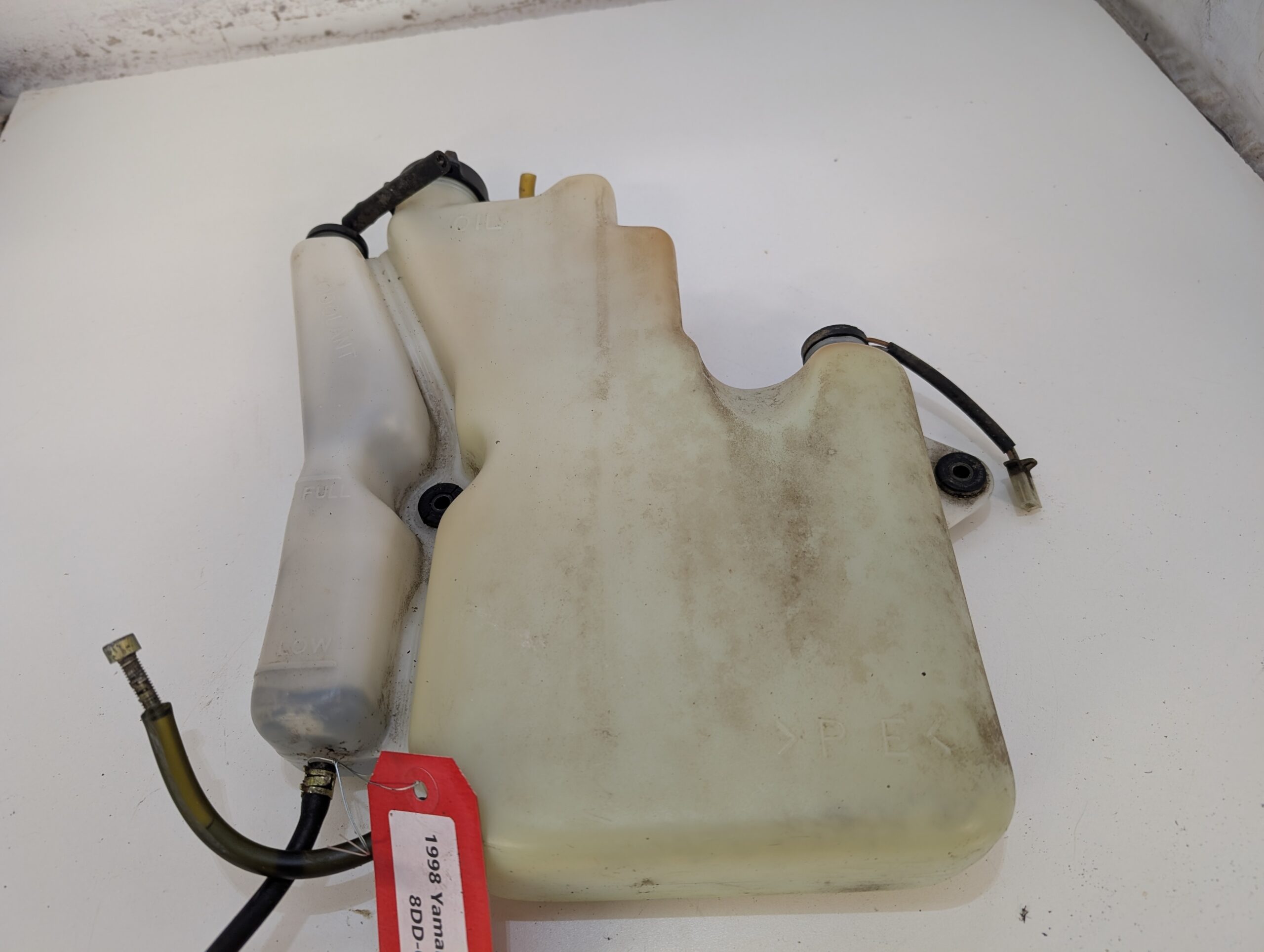 1998 Yamaha VMAX 600 SX L/C Tank Oil