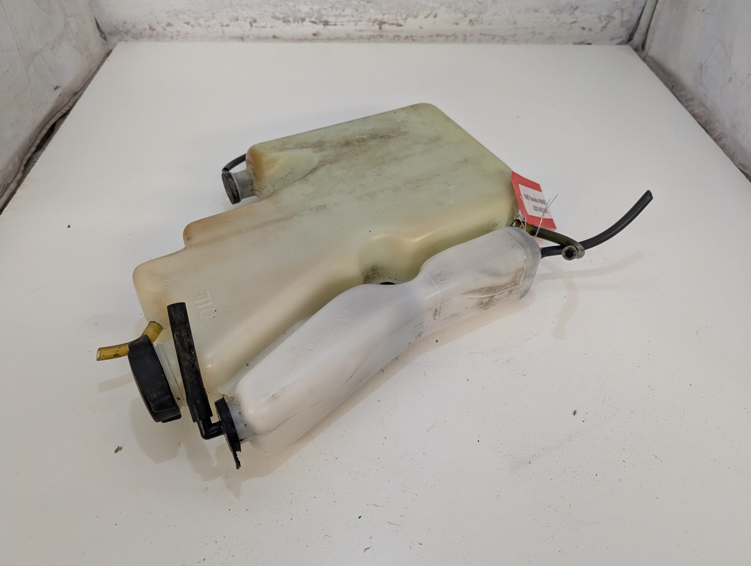 1998 Yamaha VMAX 600 SX L/C Tank Oil - Image 4