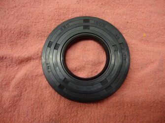 2005 Ski-Doo Crankshaft Seal - SEE COMMENTS