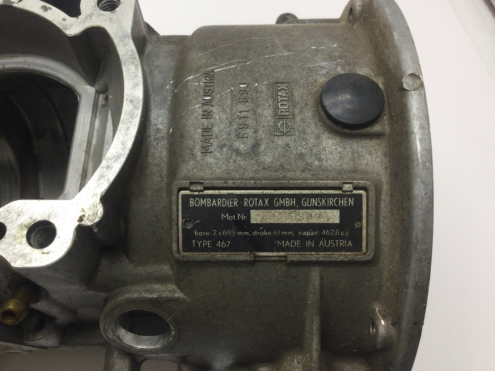 1990 Ski-Doo FORMULA MX 467 L/C CRANK CASE - Image 2