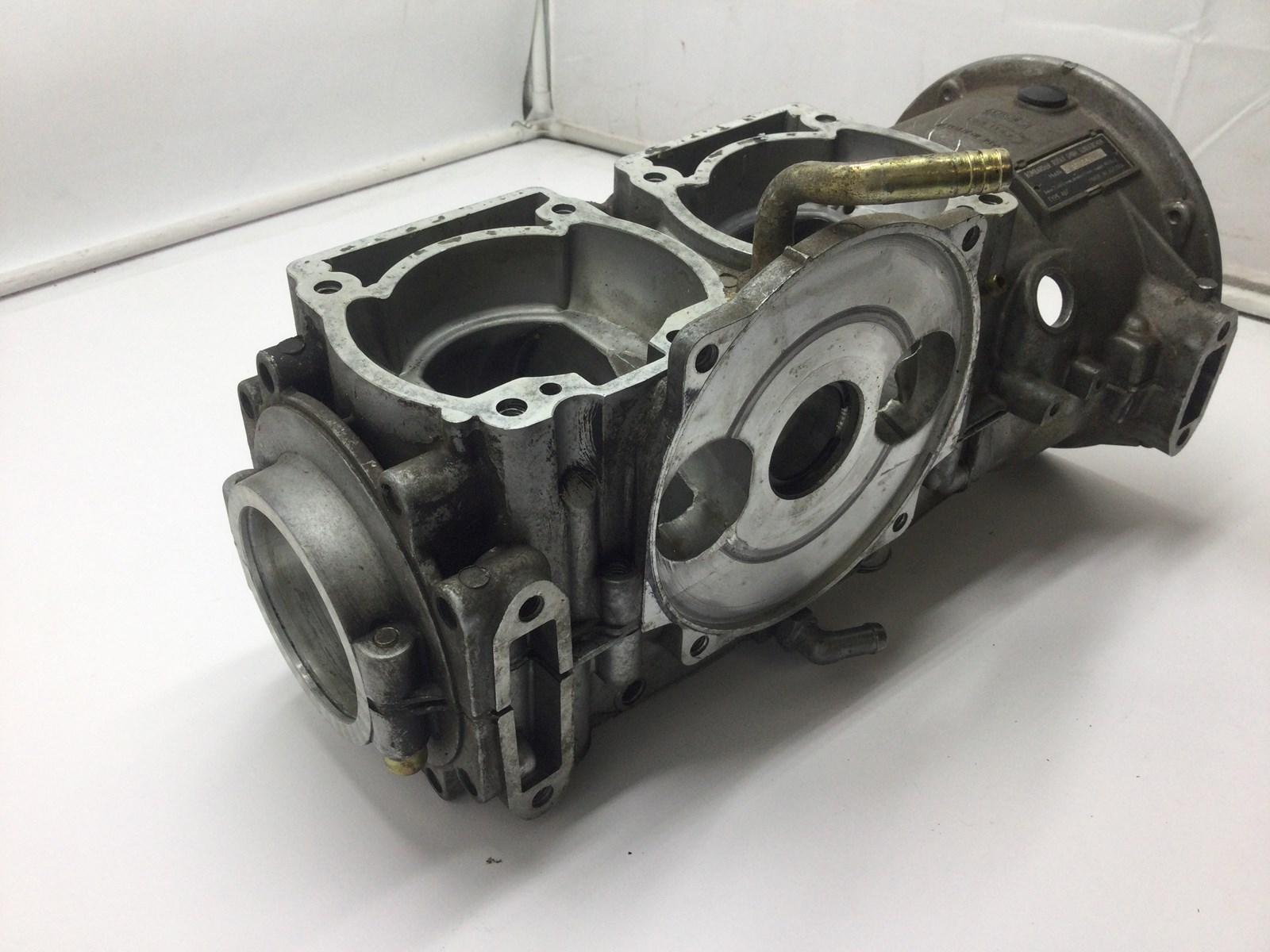 1990 Ski-Doo FORMULA MX 467 L/C CRANK CASE - Image 3