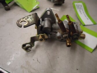 1998 AC ZL 500 L/C OIL PUMP