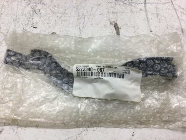1996 Polaris RH BELLY PAN SUPPORT