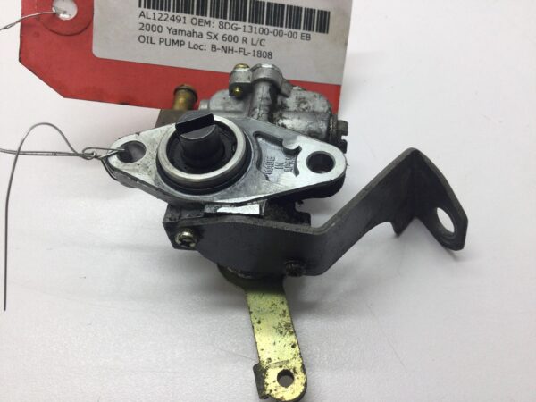2000 Yamaha Oil Pump - Image 2