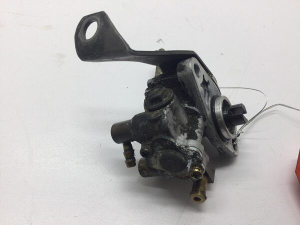 2000 Yamaha Oil Pump - Image 3