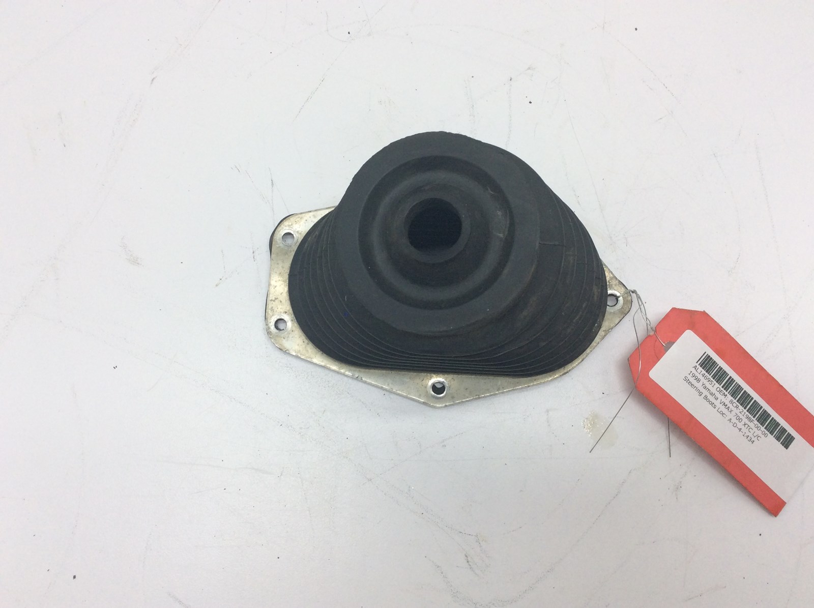 1998 Yamaha VMAX 700 XTC L/C - Image 2