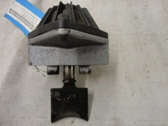 2002 Polaris RAVE VALVE -- w/1202216 base