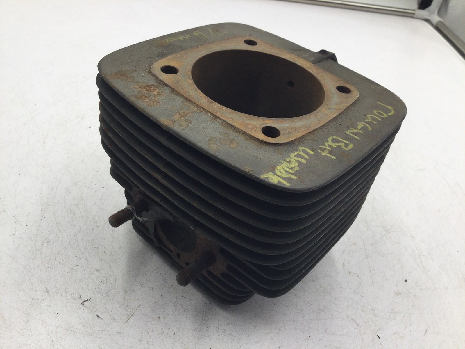 1960 Ski-Doo CYLINDER - Image 2