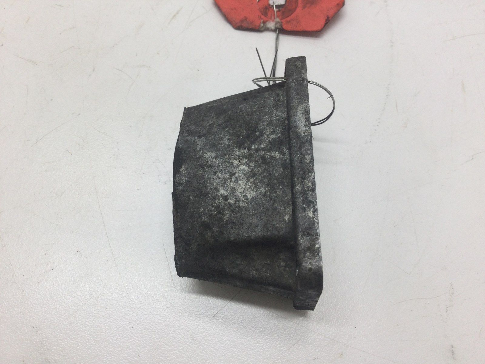 2001 Yamaha Holder 2 Power Valve - Image 5