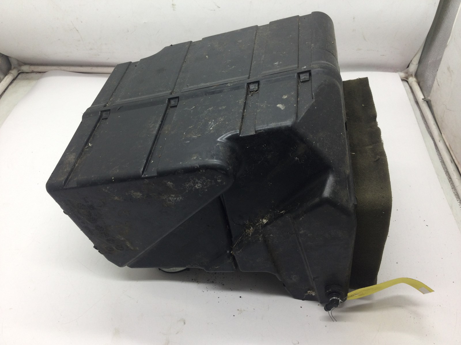 2001 Ski-Doo Airbox - Image 2