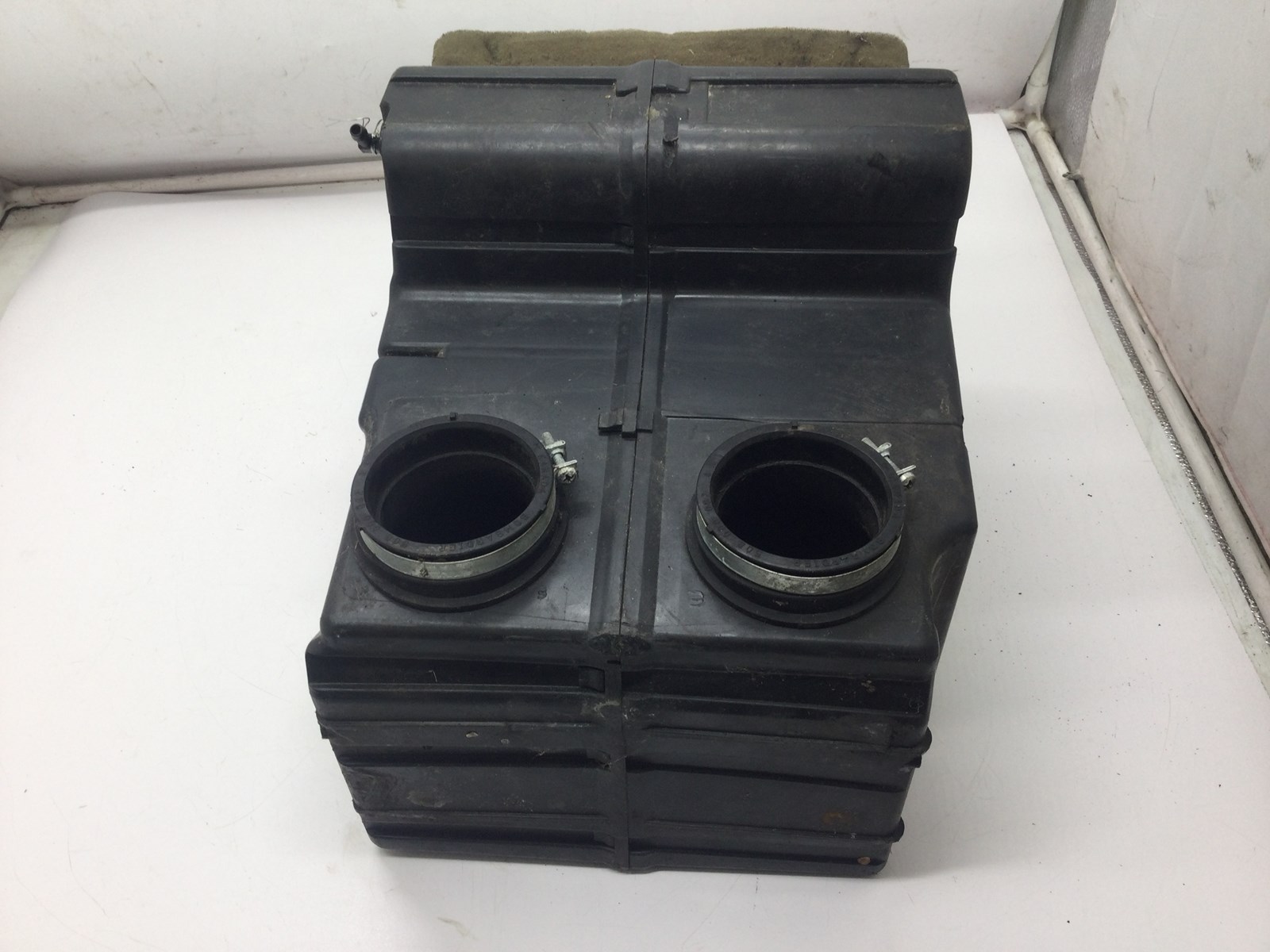 2001 Ski-Doo Airbox - Image 3