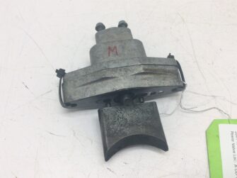 2004 Arctic Cat valve with housing