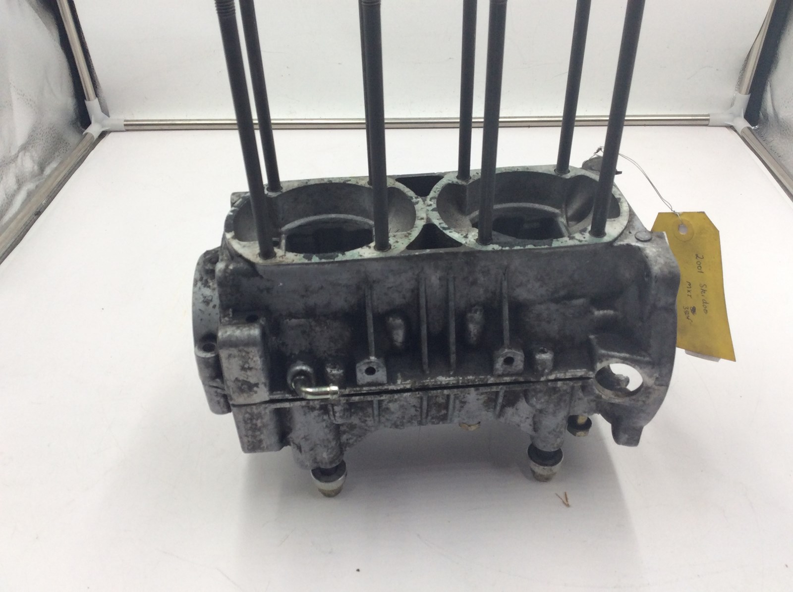 2002 Ski-Doo CRANK CASE - Image 2