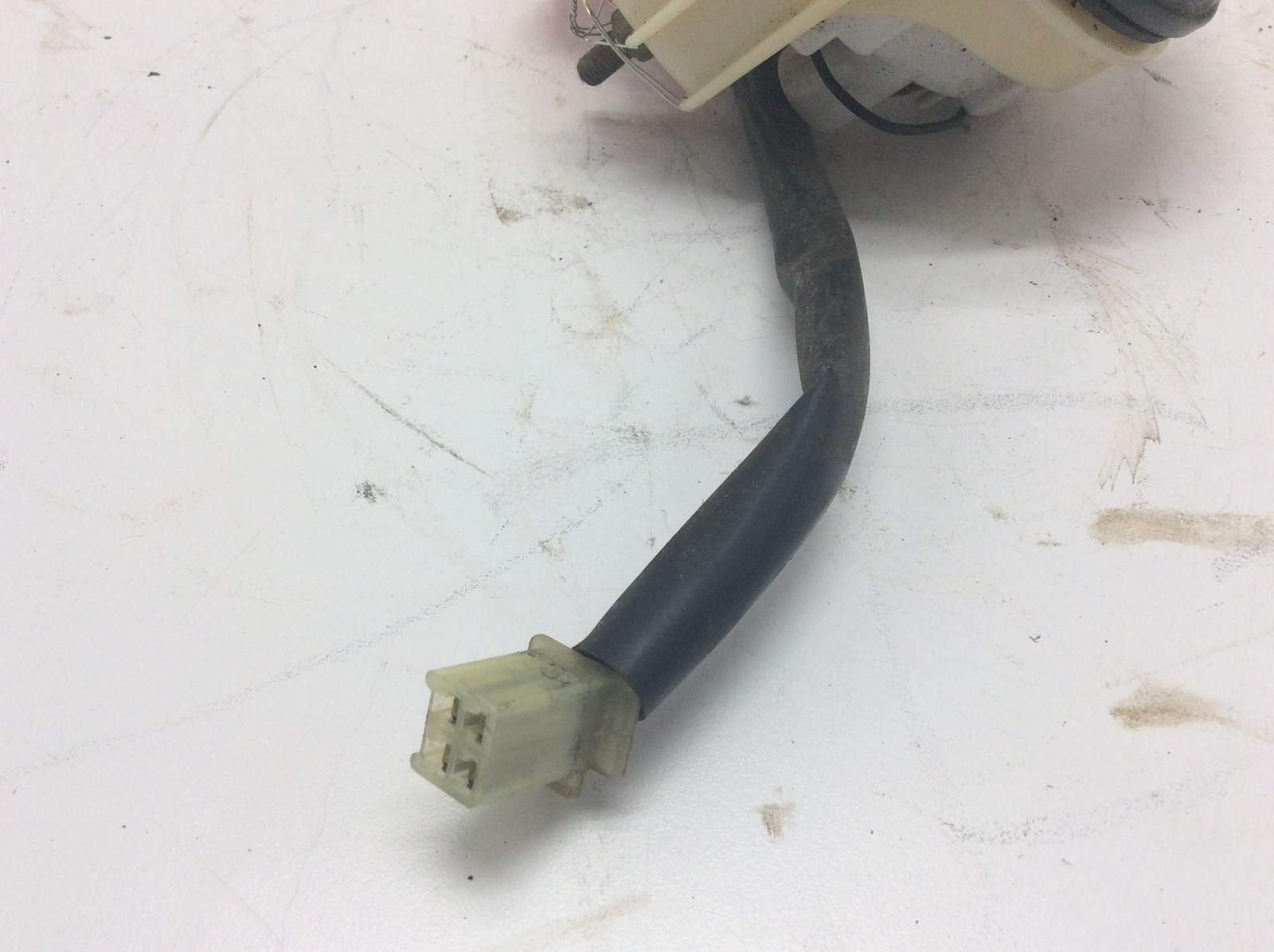 1998 Yamaha Tachometer - Image 2