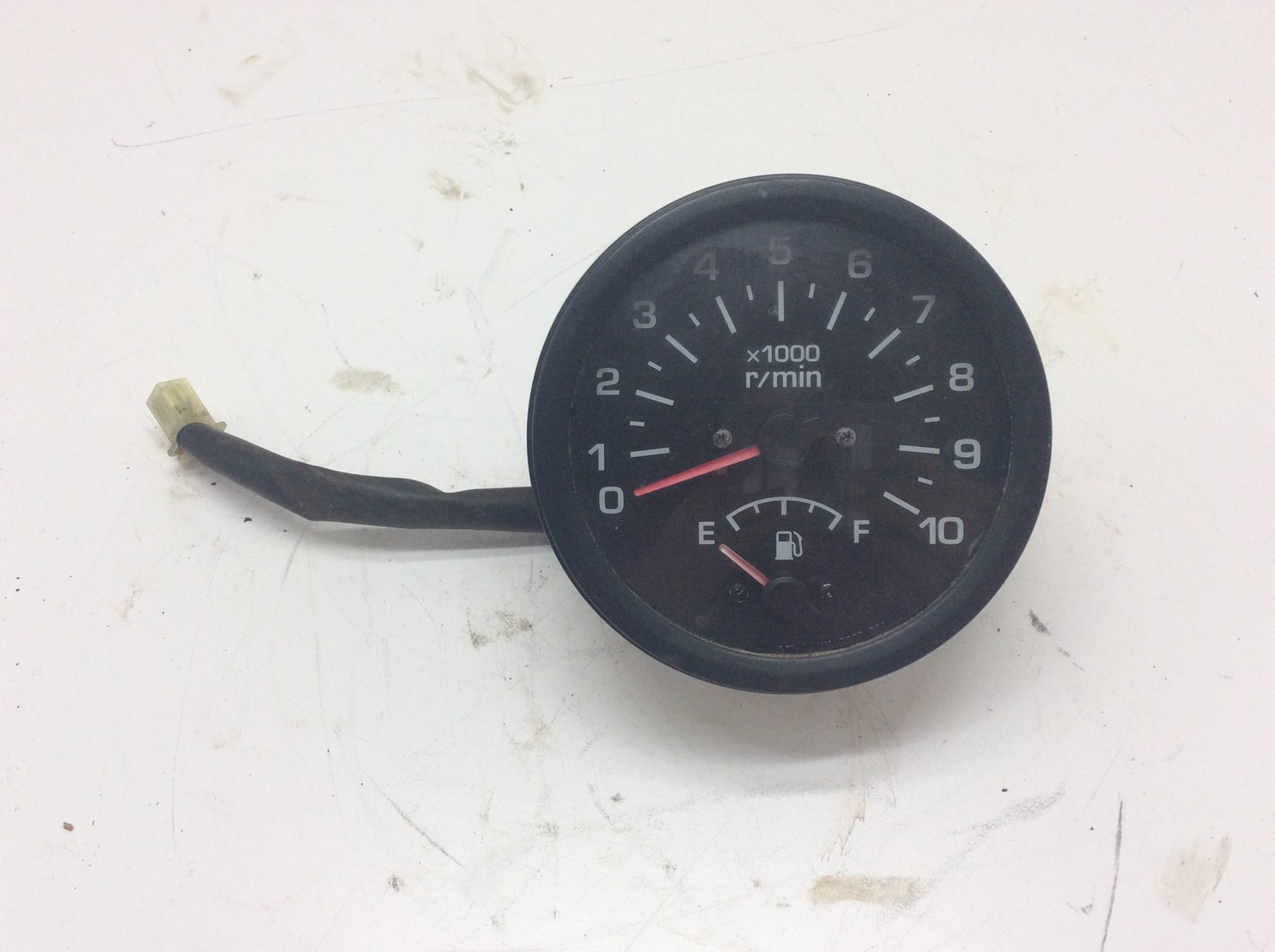 1998 Yamaha Tachometer