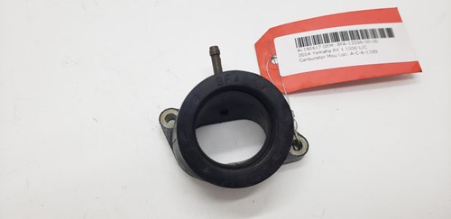 2004 Yamaha Carburetor Mounting Flange