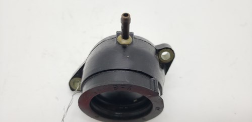 2004 Yamaha Carburetor Mounting Flange - Image 3