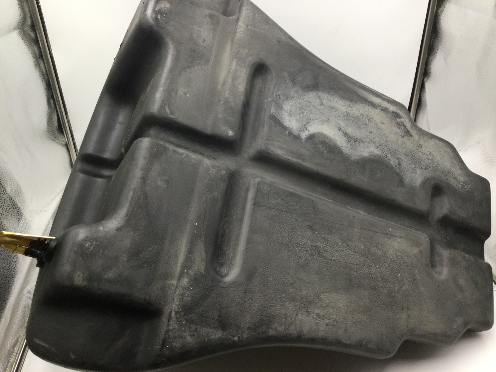 1993 Ski-Doo GAS TANK WITH CAP - Image 4