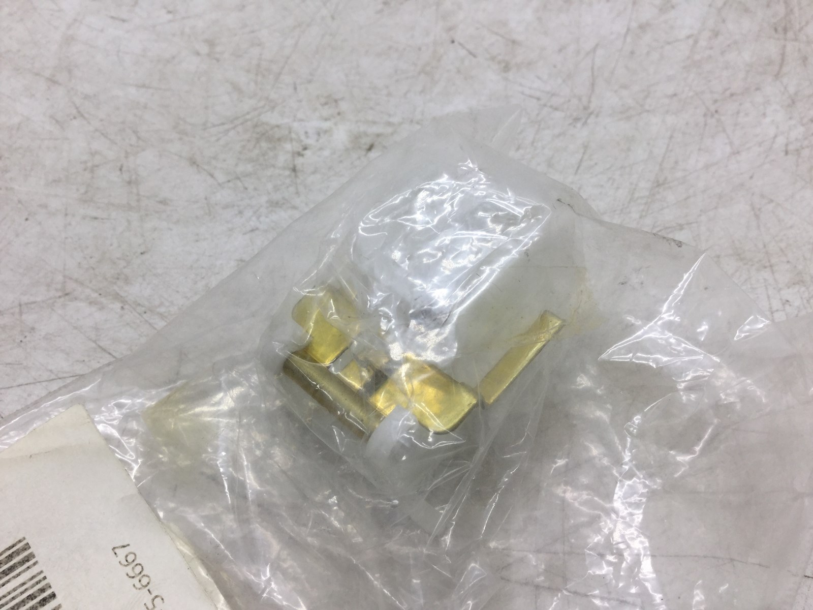 NEEDLE VALVE - Image 2