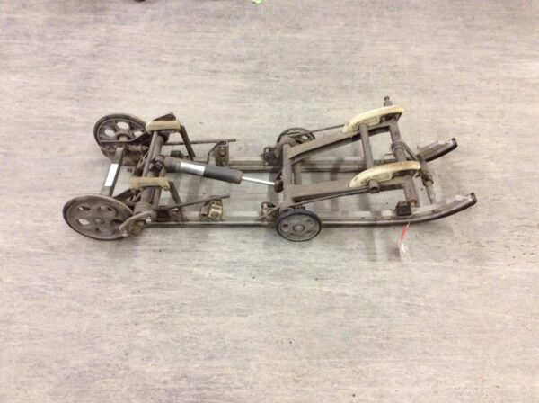 1983 Yamaha rear suspension - Image 4