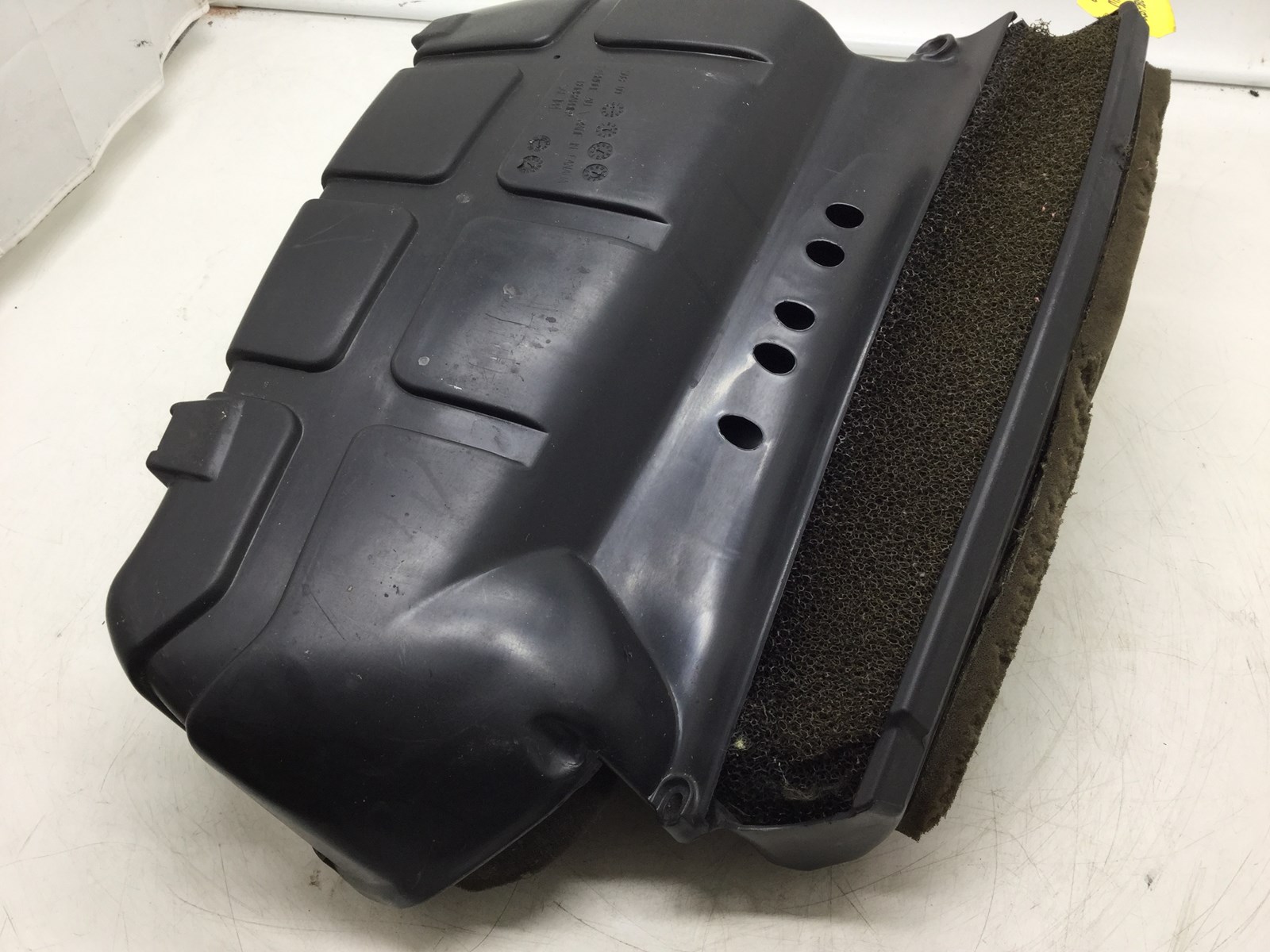 2004 Ski-Doo Airbox superseded #508000302 - Image 3