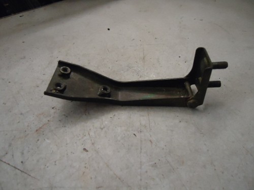 1987 Yamaha RH Hood Hinge